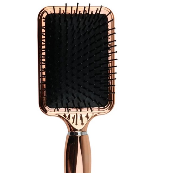 NWOT Aria Luxe Chrome detangling brush - Picture 3 of 3
